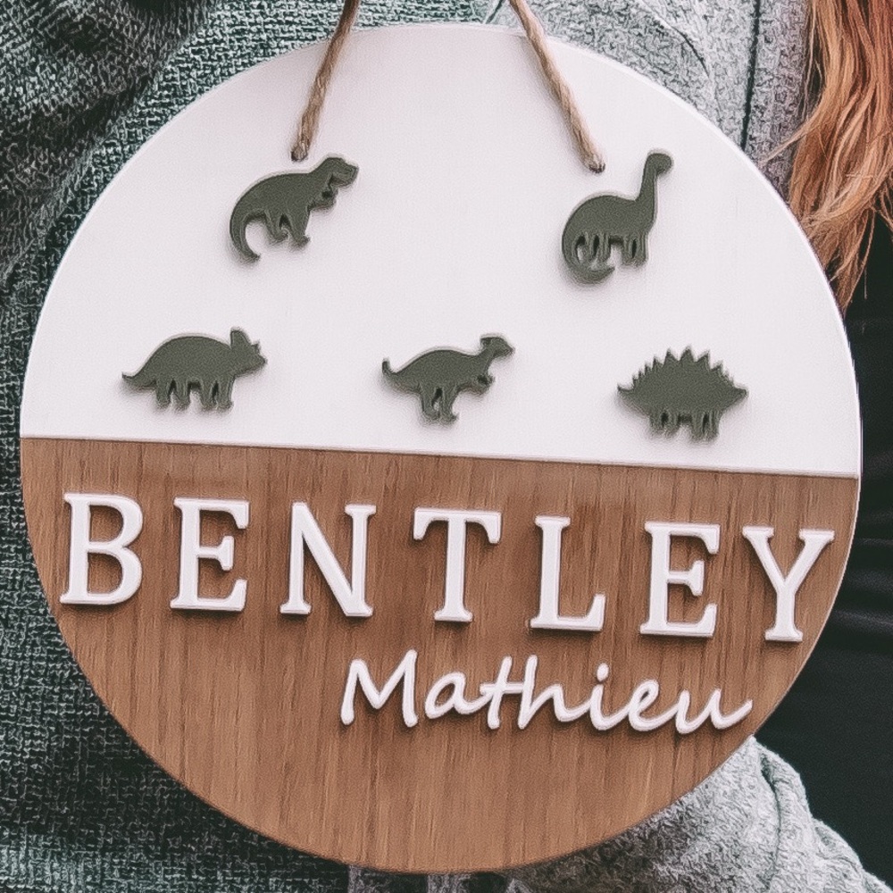 Round Personalized Name Sign